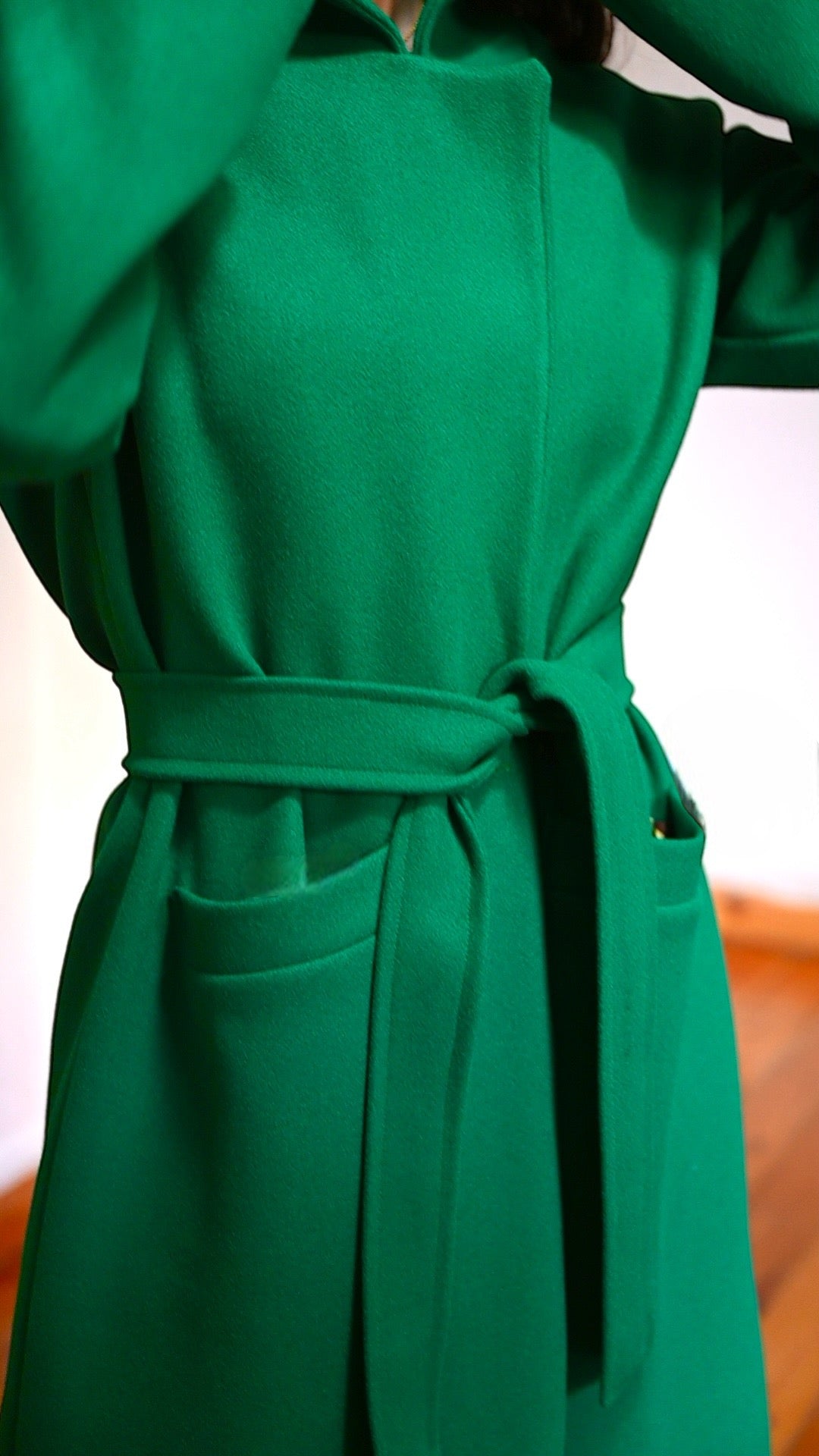 The Minimalist Coat in Emerald Green